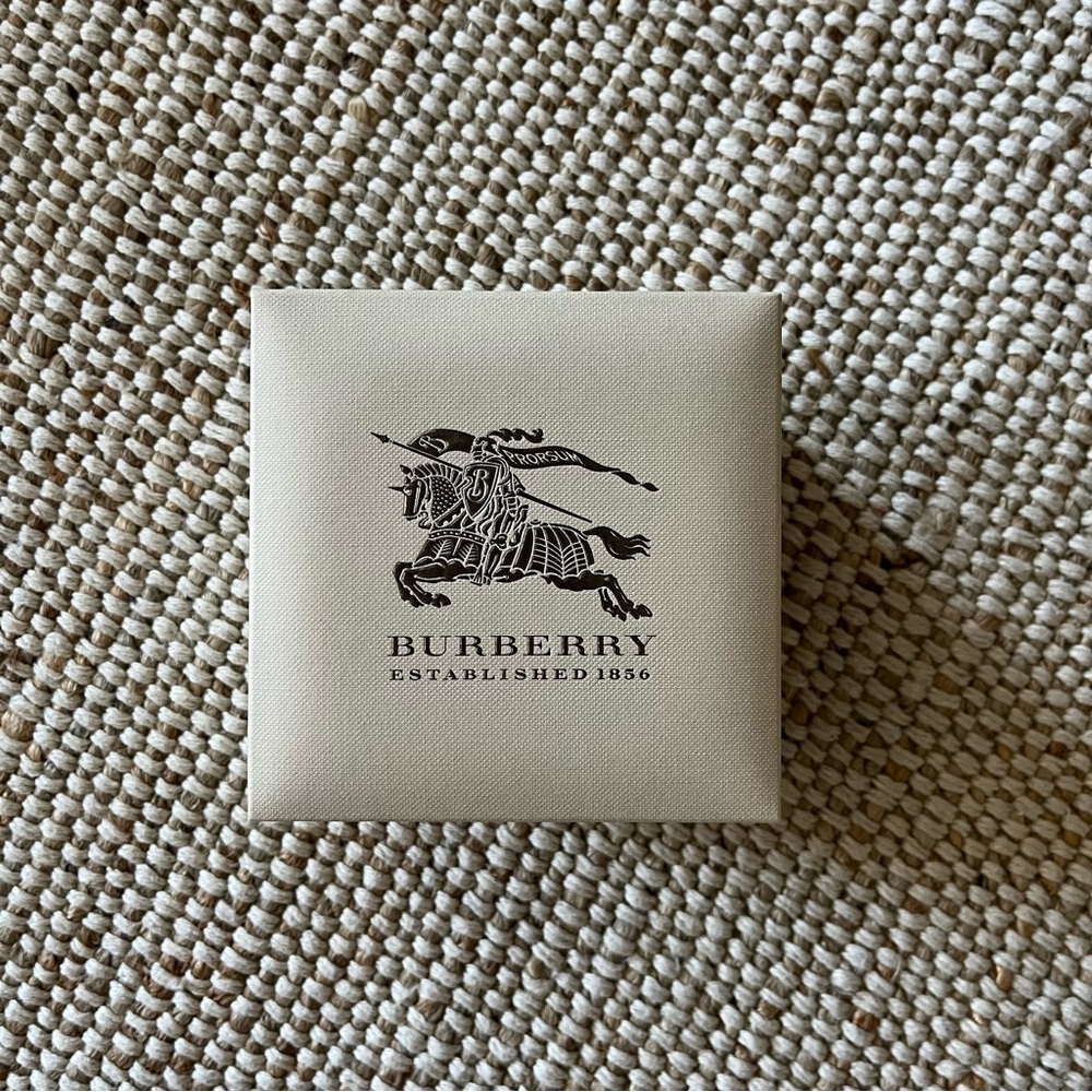 New in box! Burberry rose gold watch